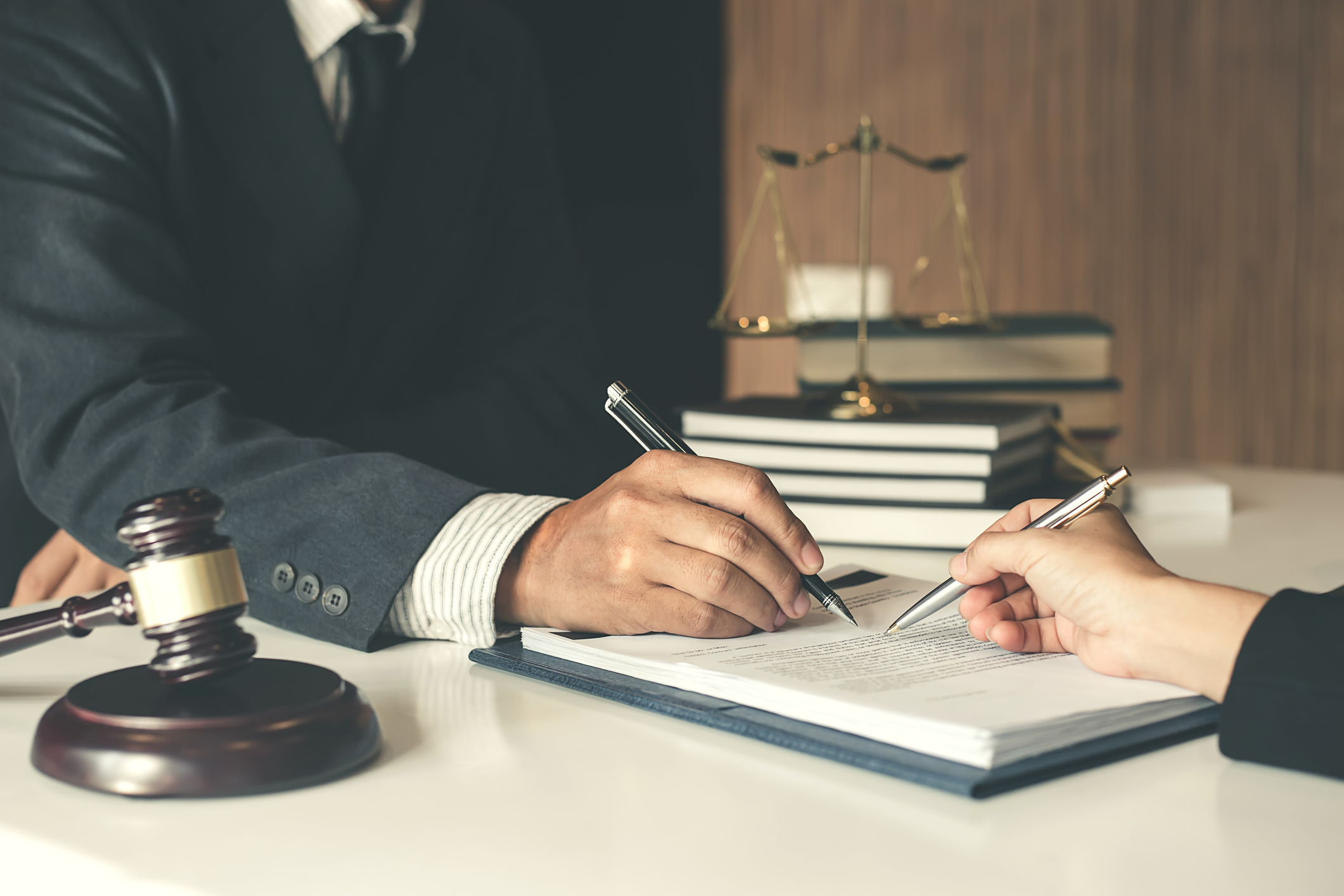 Federal Circuit Clarifies Standard for CICA Stay Overrides